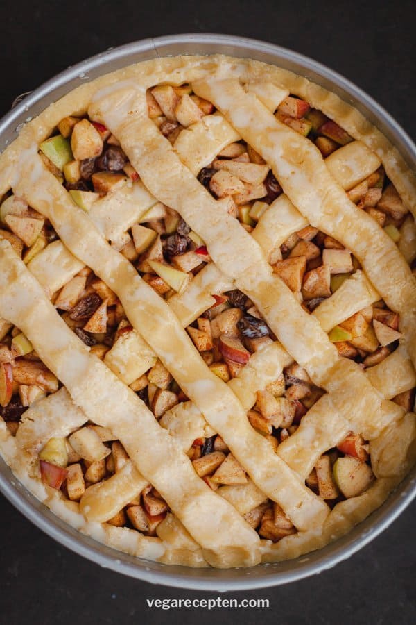 Vegan apple pie make apples for apple pie