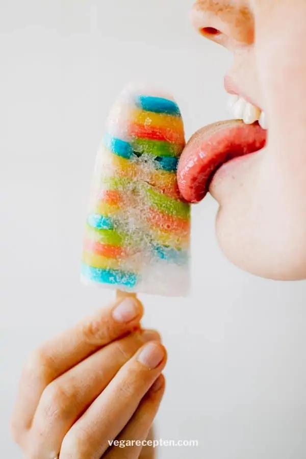 how to make rainbow ice popsicles