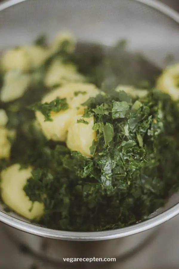 Make vegetarian kale