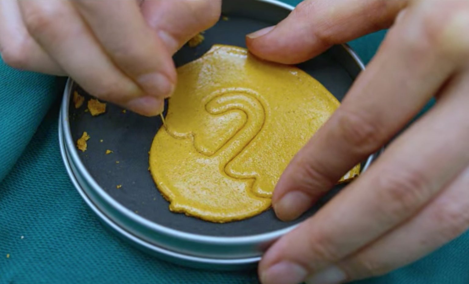 Squid Game dalgona candy recept: zelf honeycomb maken