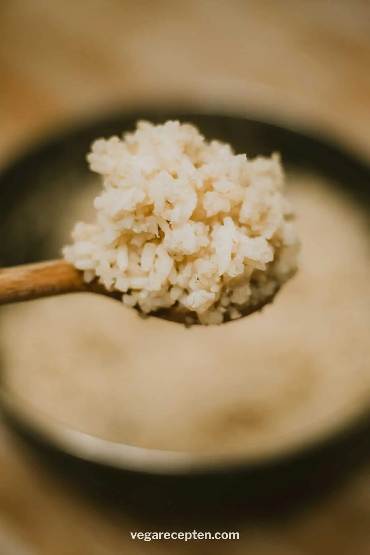 Rijst koken in een pan